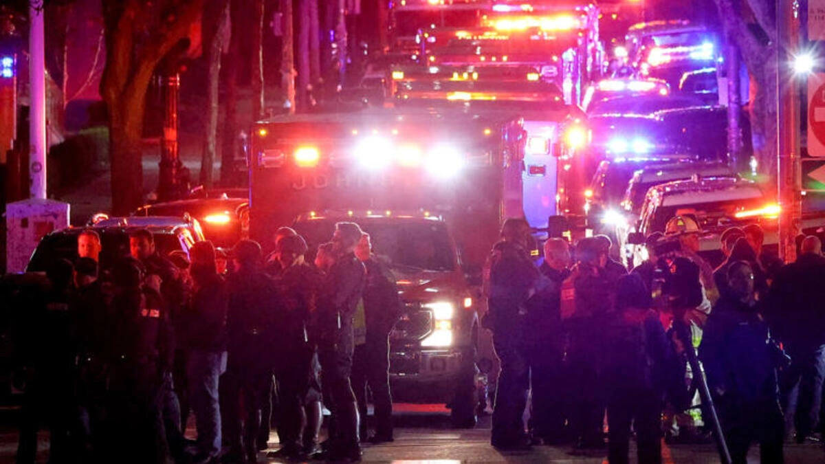 Detienen a uno por tiroteo en la Universidad de Brown; hay dos muertos y nueve heridos