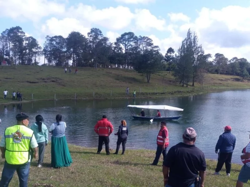 Adolescente muere ahogado en la presa de Tenango 