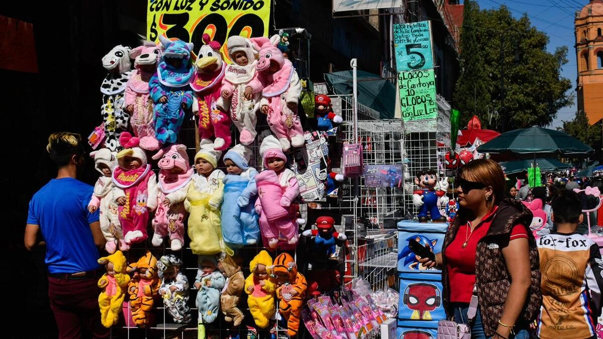 Ambulantes podrán instalarse en la 5 de Mayo por Día de Reyes en Puebla