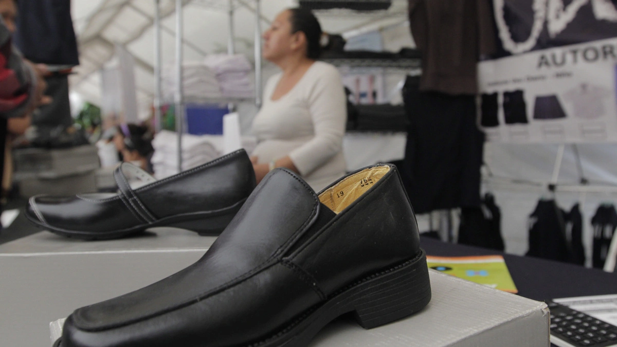 Empleo en la industria del calzado, el más afectado en Puebla por productos chinos 