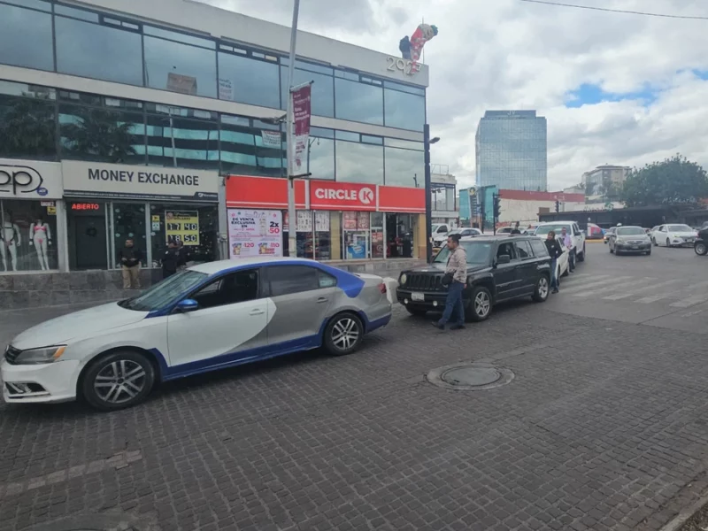 FGE catea financieras en las Torres JV de la Avenida Juárez por fraude 