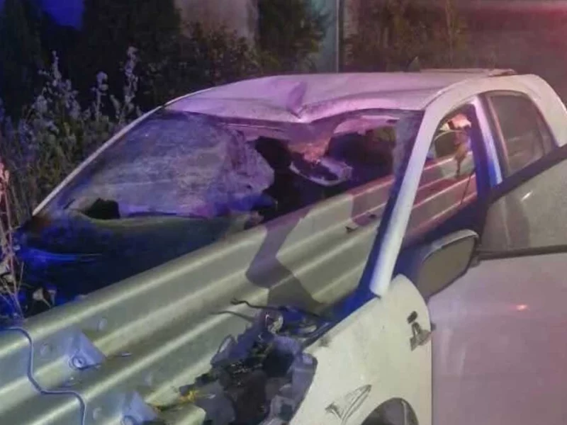Muere hombre tras chocar contra muro de contención en el Periférico Ecológico
