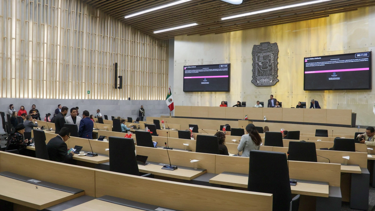 Congreso de Puebla avala iniciativas de Armenta; ingresa reforma a Ley de Hacienda 
