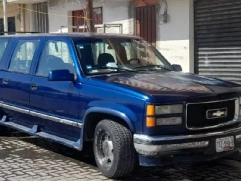 Grupo armado se roba el cuerpo de la mujer baleada en Los Reyes de Juárez  
