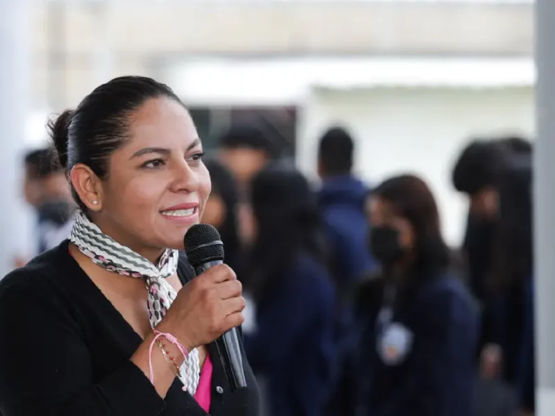 Impulsa Lupita Cuautle a estudiantes sobresalientes en la décima edición del programa escolar