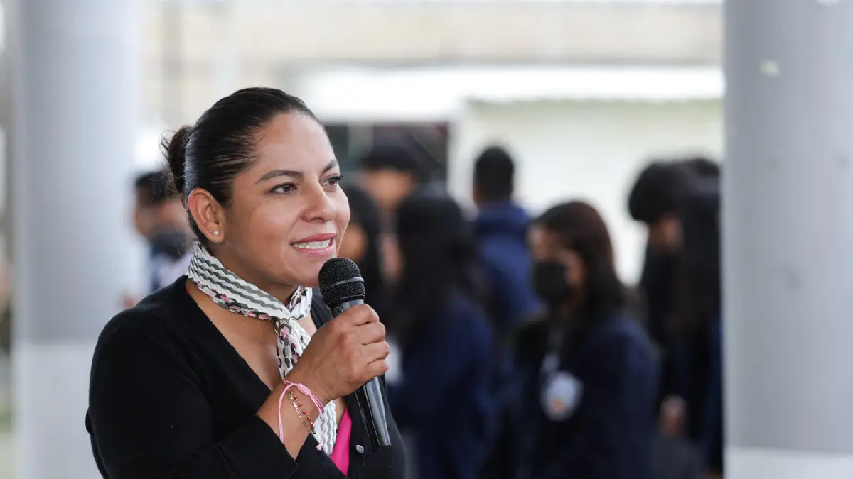 Impulsa Lupita Cuautle a estudiantes sobresalientes en la décima edición del programa escolar