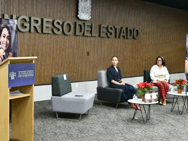 Realiza Congreso feria de servicios de salud y presentación de libro 