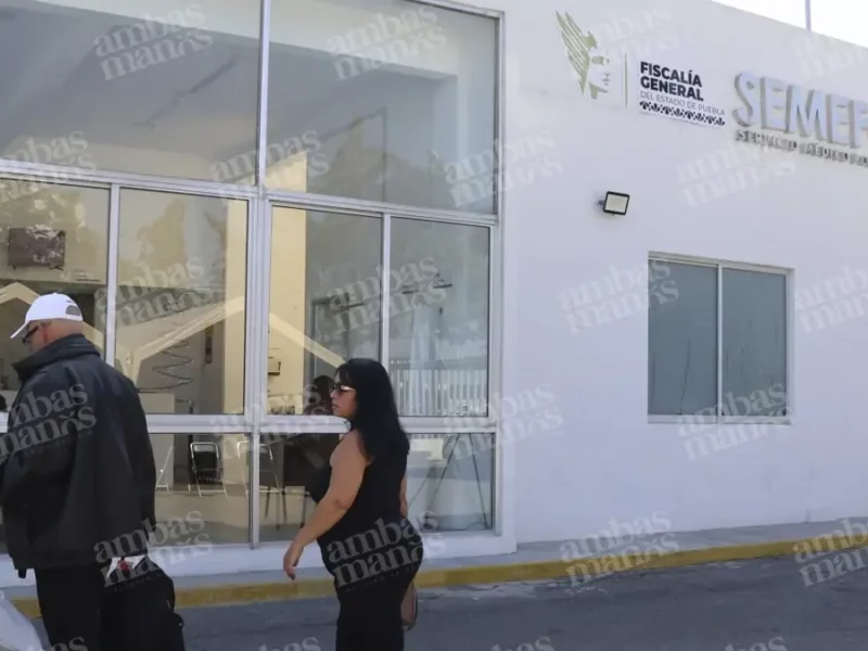 Llegan a Puebla los padres de la cubana fallecida en el Lacoss; será cremada  