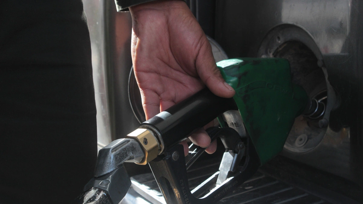 ¿Aumentará el precio de la gasolina en 2026?