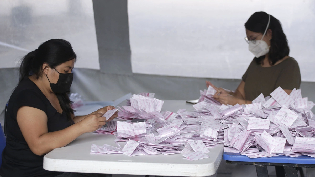 ¿Cómo aplicaría la revocación de mandato en Puebla? Congreso analizará iniciativa en 2026 