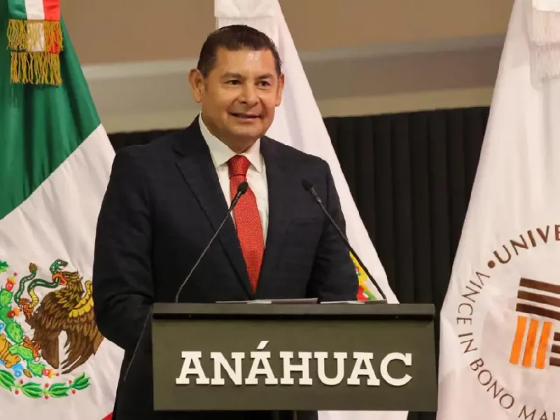 Puebla, segundo clúster educativo más importante, forma líderes con visión humanista