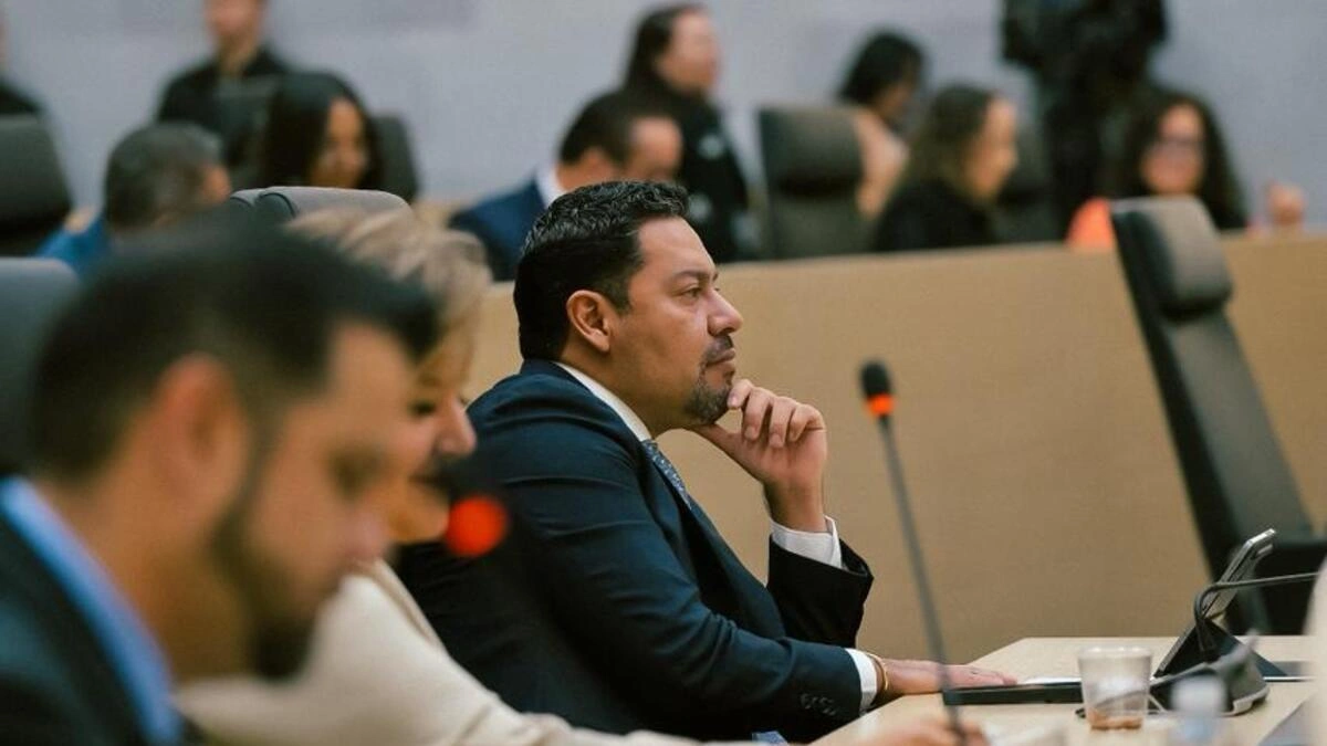 Andrés Villegas propone sancionar a trabajadores bancarios y de seguridad que participen en asaltos a cuentahabientes