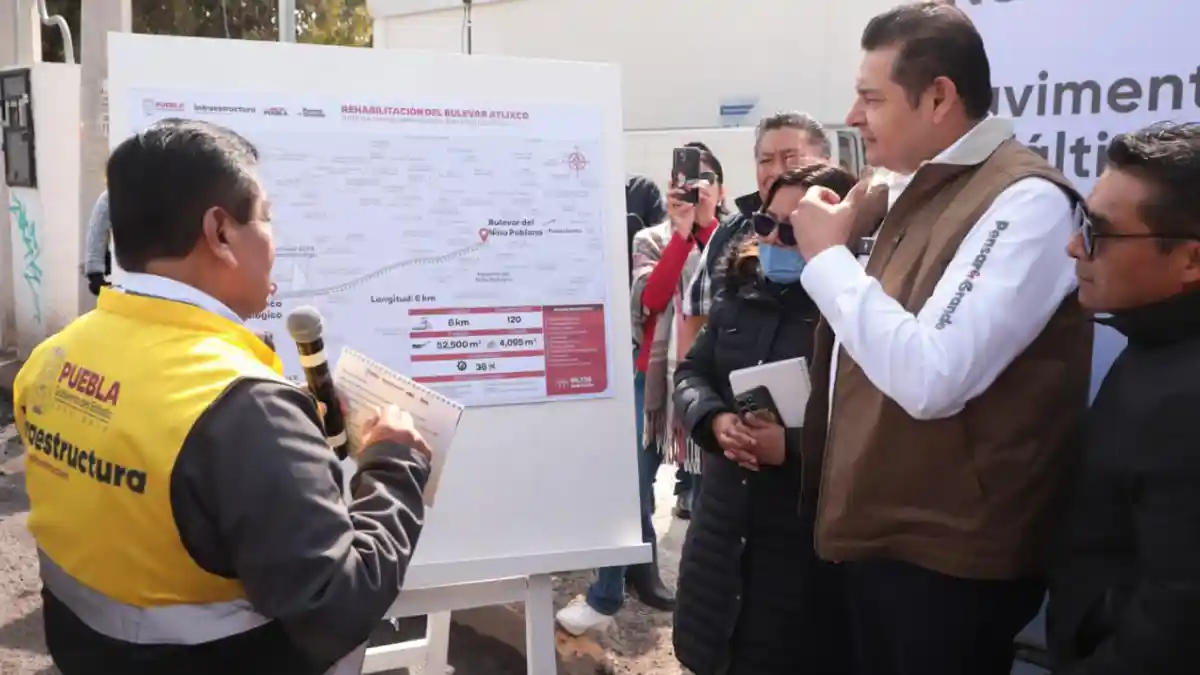Supervisa Alejandro Armenta rehabilitación del Bulevar Atlixco.
