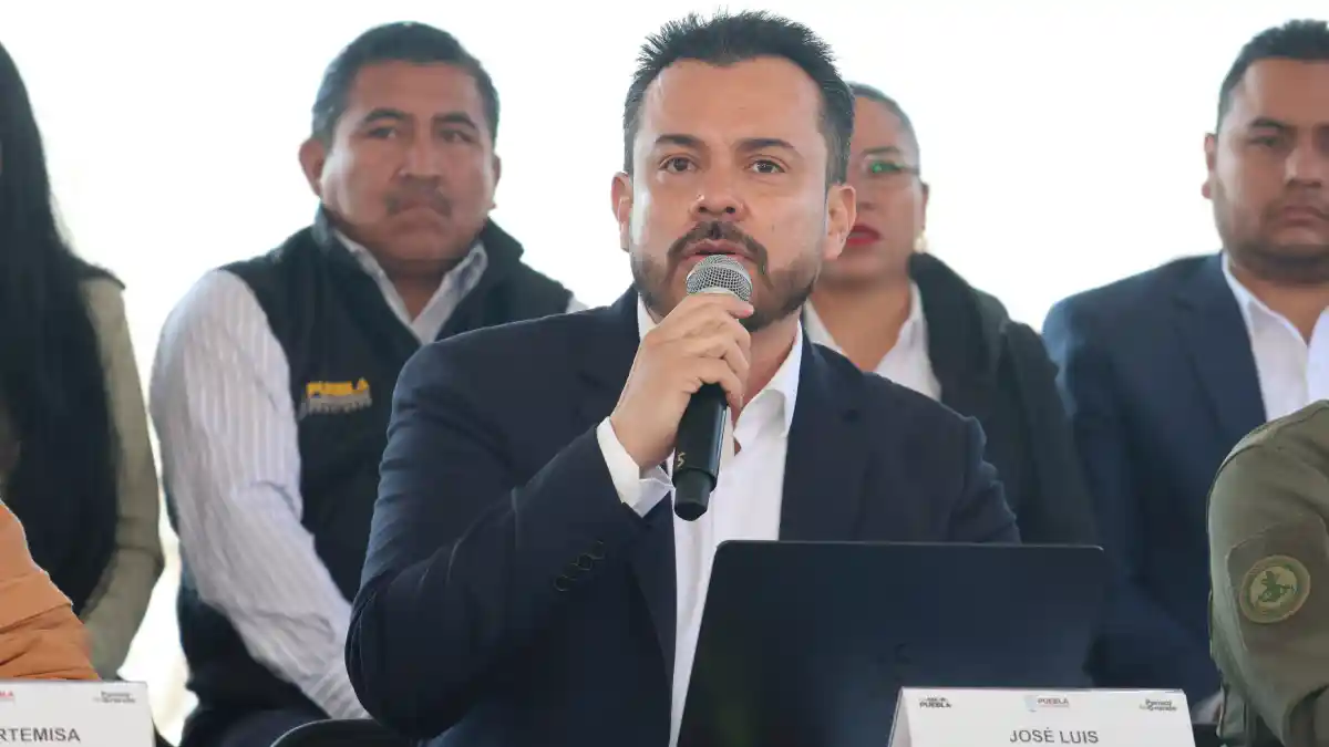 Gobierno de Puebla enfrenta 100 contratos no pagados por miles de millones.