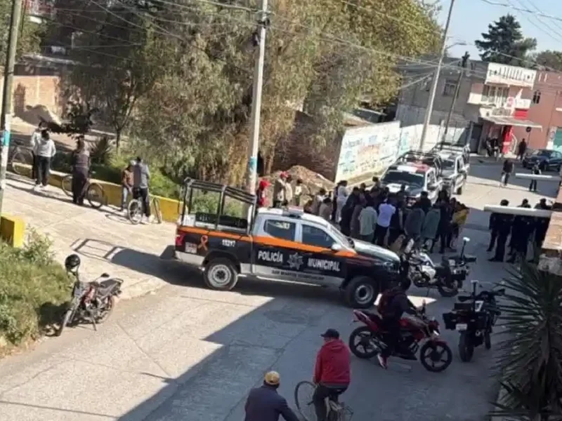 Vecinos de comunidad de San Martín Texmelucan intentan linchar a presunto ladrón