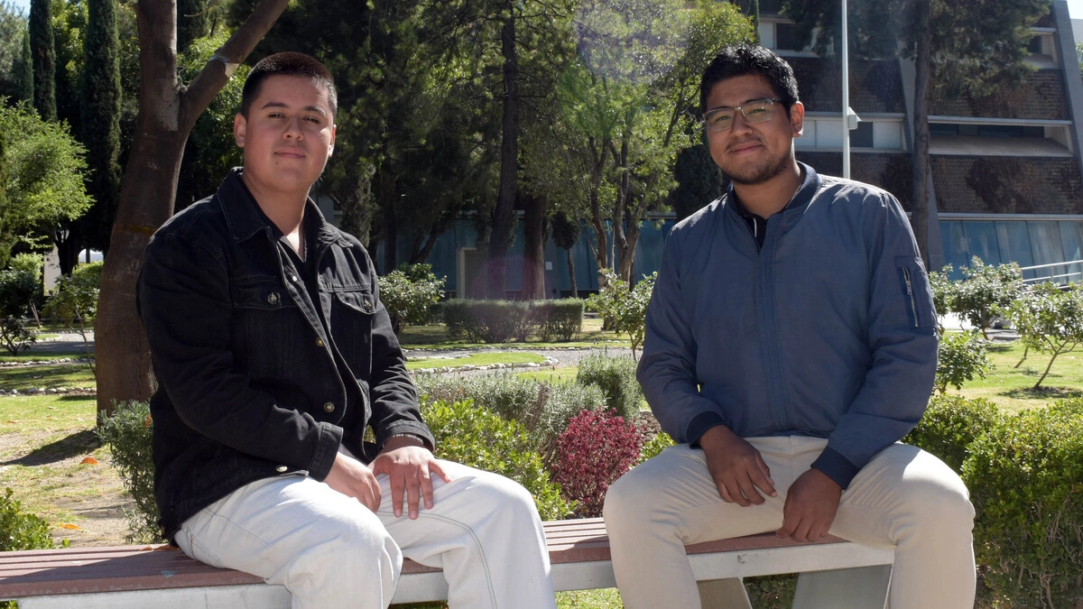 Ganan egresados BUAP el “Premio Juventudes Resilientes 2025”