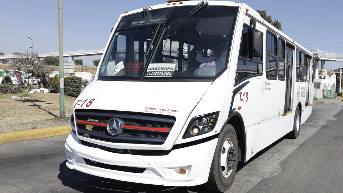 Renuncian 31 conductores de RUTA en Puebla tras campaña contra pagos en efectivo 
