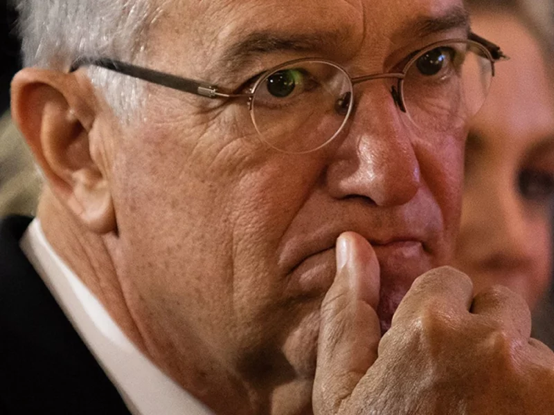 En abonos chiquitos, Ricardo Salinas comienza a pagar los 32 mil mdp que adeuda al SAT