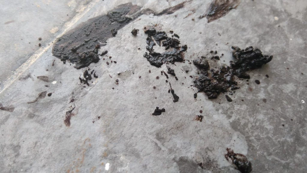 Vecinos del fraccionamiento Lomas de Angelópolis denunciaron que la concesionaria Agua de Puebla Para Todos les manda “agua puerca”. El