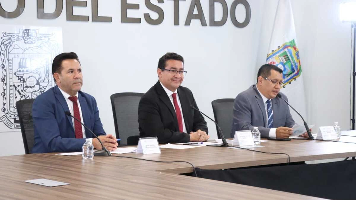 Critican “berrinche” de panistas durante elección del auditor de Puebla