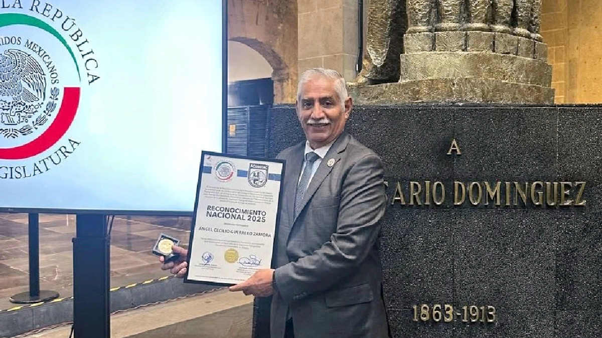 Director de Ingeniería BUAP recibe reconocimiento nacional