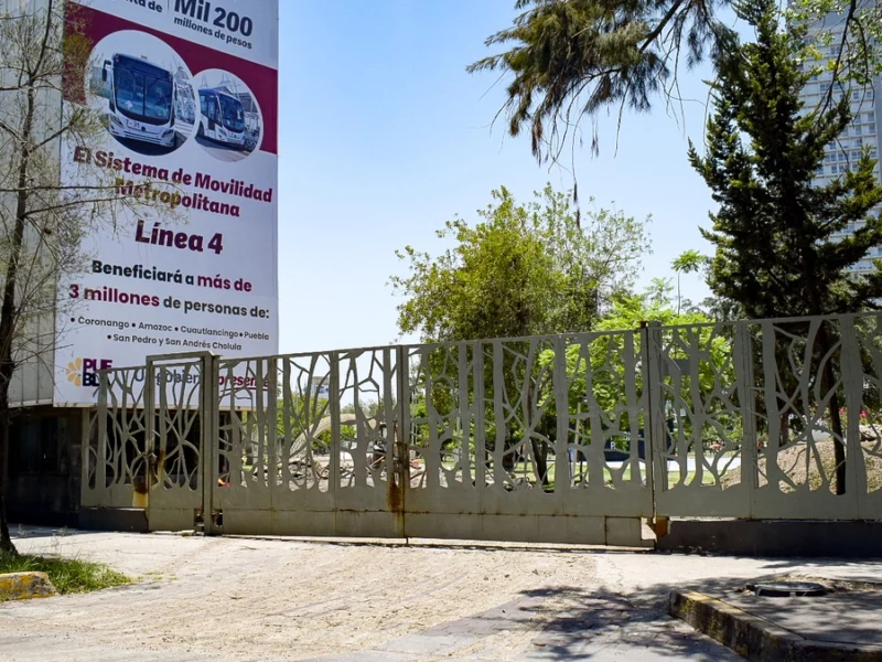 “Cállate desgraciada”, así le robaron las llantas a una abogada afuera del Parque del Arte