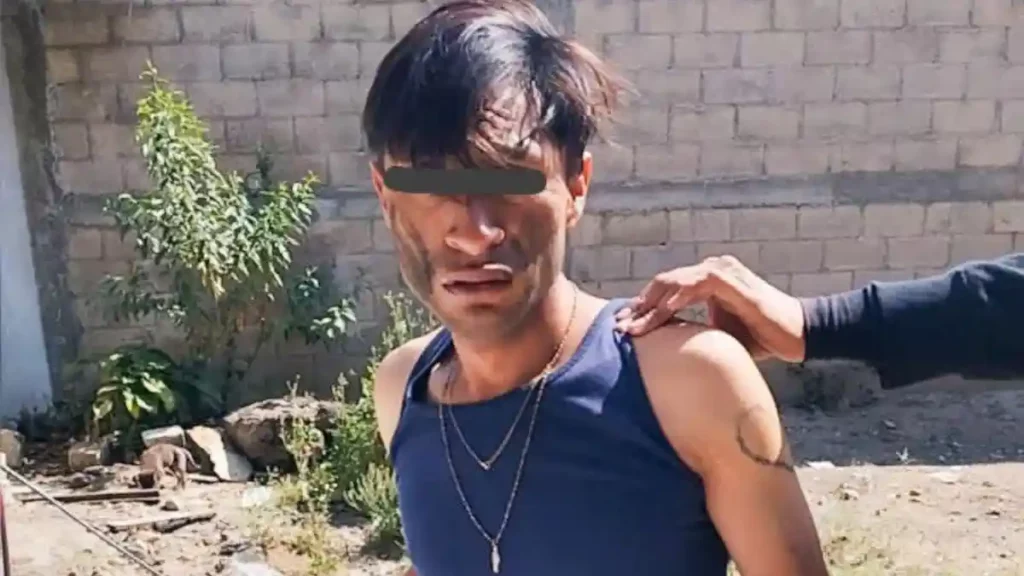 Alberto N., de 25 años, durante su detención por asaltar un Oxxo.