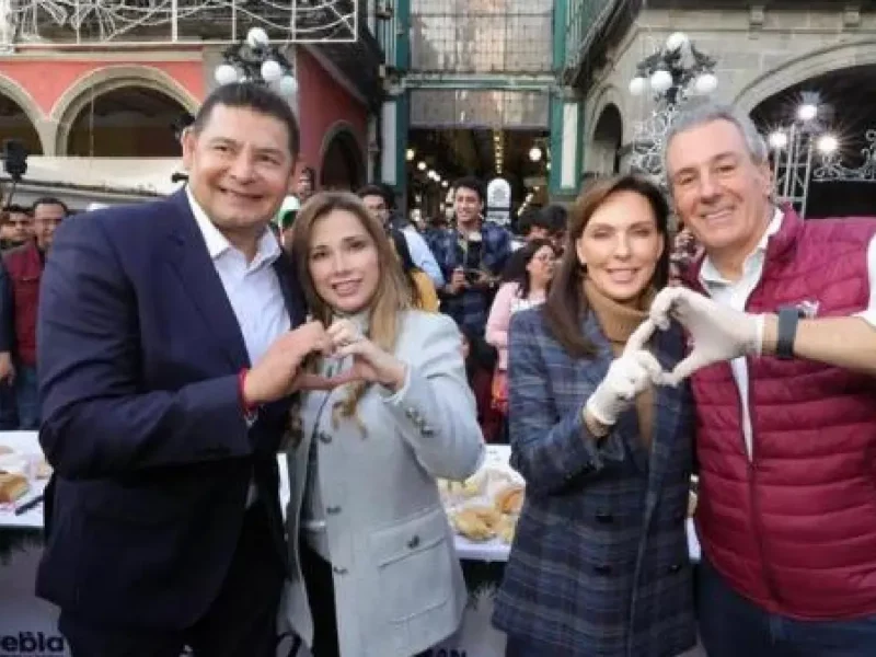 En un ambiente de paz, celebran gobierno estatal y municipal récord guinness de rosca monumental