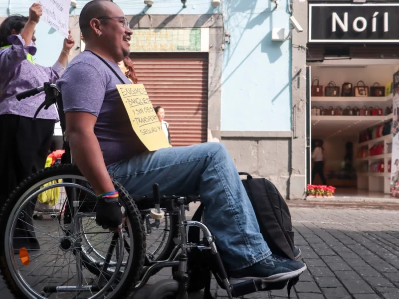Proponen programa para transporte adaptado a personas con discapacidad en Puebla 