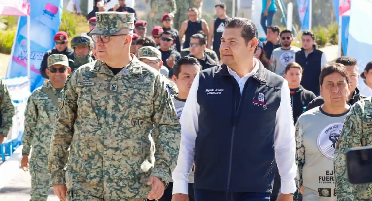 Ningún grupo delictivo es más fuerte que el poder del pueblo uniformado: Armenta Mier.