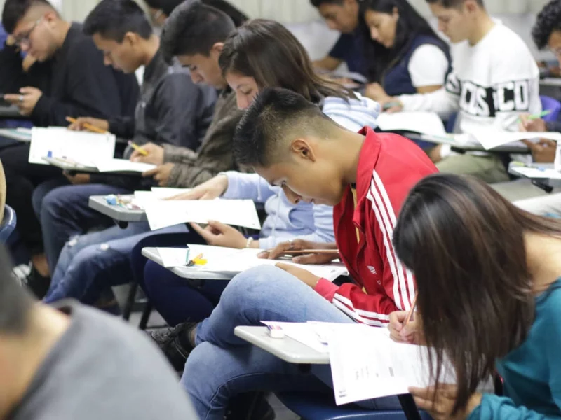 Egresados de preparatorias BUAP sí tendrán pase directo, pero también realizarán examen 