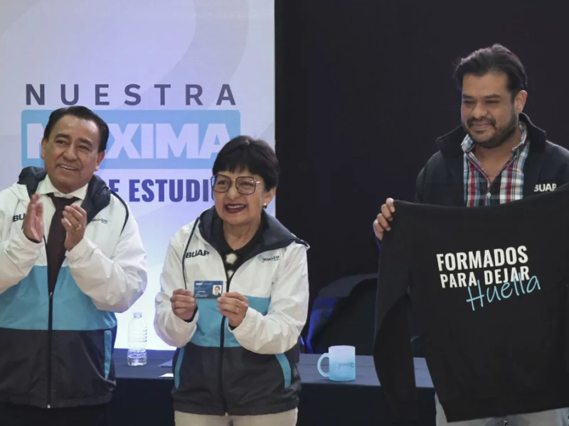 Presentan plataforma para egresados de la BUAP con beneficios laborales y académicos  
