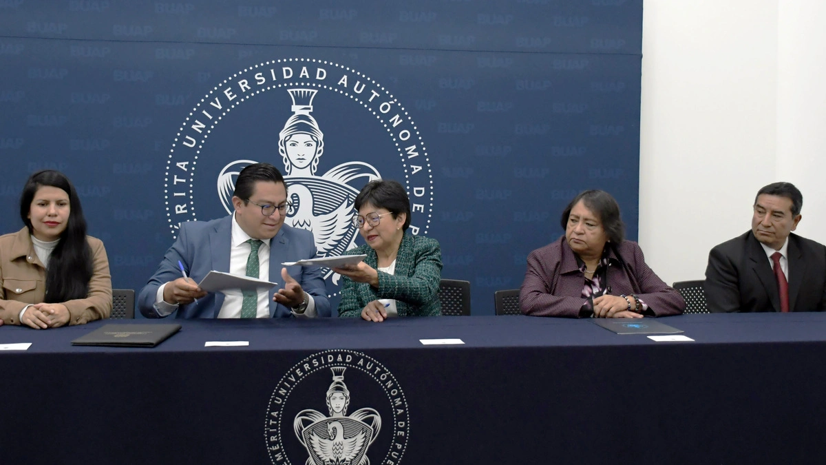 Signan convenio la BUAP y el Centro de Conciliación Laboral del estado de Puebla
