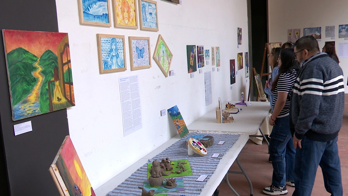 Participan estudiantes del Bachillerato 5 de Mayo en Expo Artes 2026