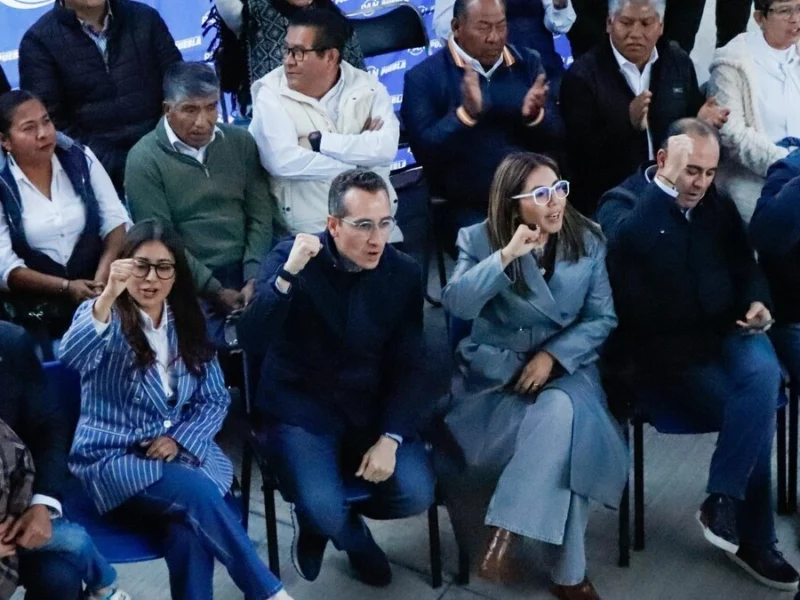 Gaby Ruiz rinde protesta como dirigente del PAN municipal en Puebla  