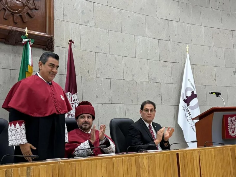 IPN entrega doctorado honoris causa a Sergio Salomón