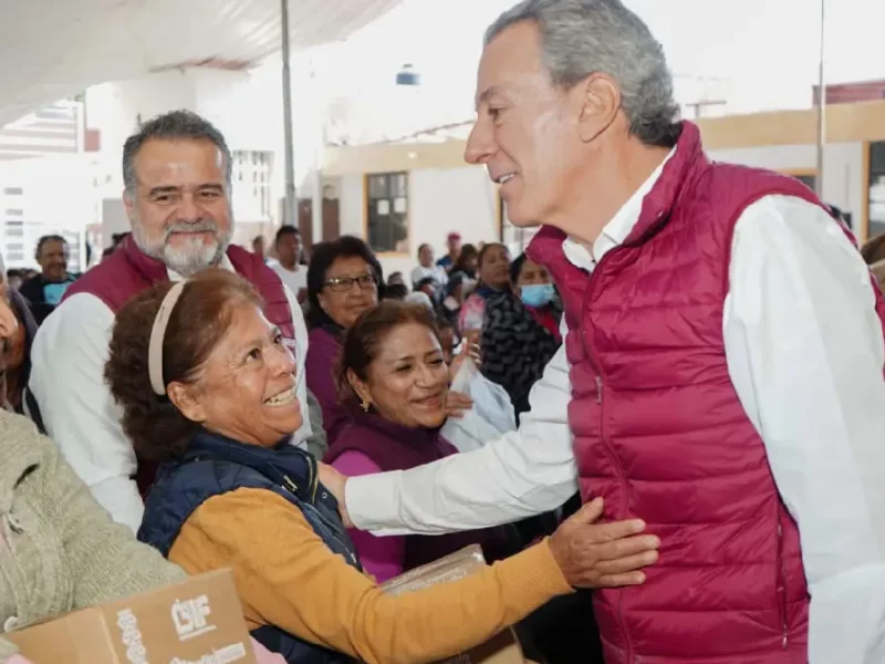 Entrega Pepe Chedraui despensas para garantizar alimentación digna en la capital