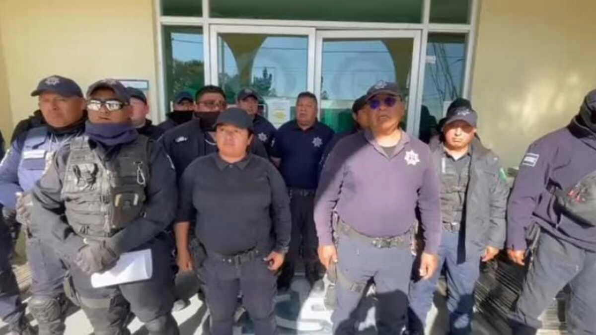 Policías de Tepanco de López se van a paro 