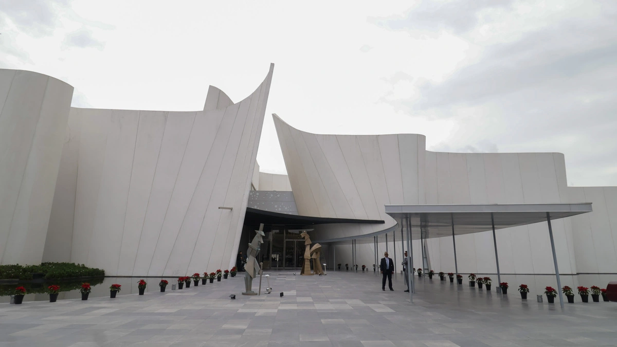 Armenta envía iniciativa para crear la Universidad del Arte y la Cultura de Puebla  