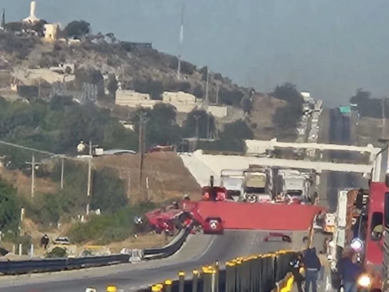 Accidentes paralizan la autopista Puebla-Orizaba