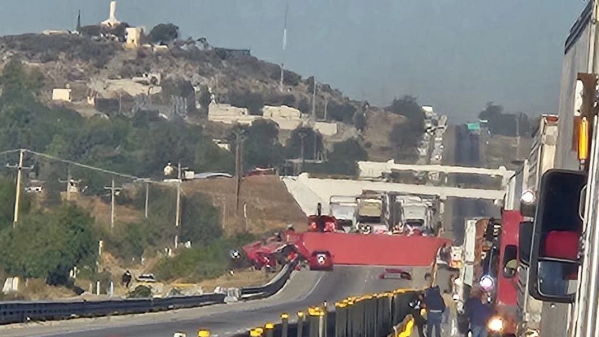 Accidentes paralizan la autopista Puebla-Orizaba
