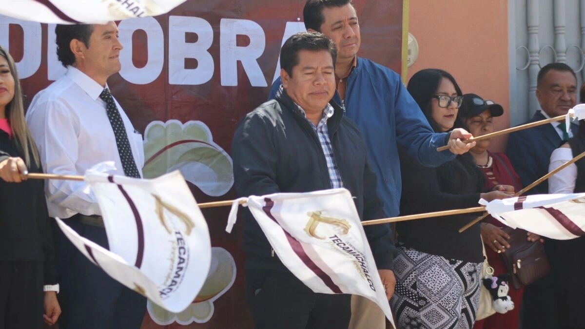 Inicia adoquinamiento en Calle 12 Sur, Barrio San José en Tecamachalco
