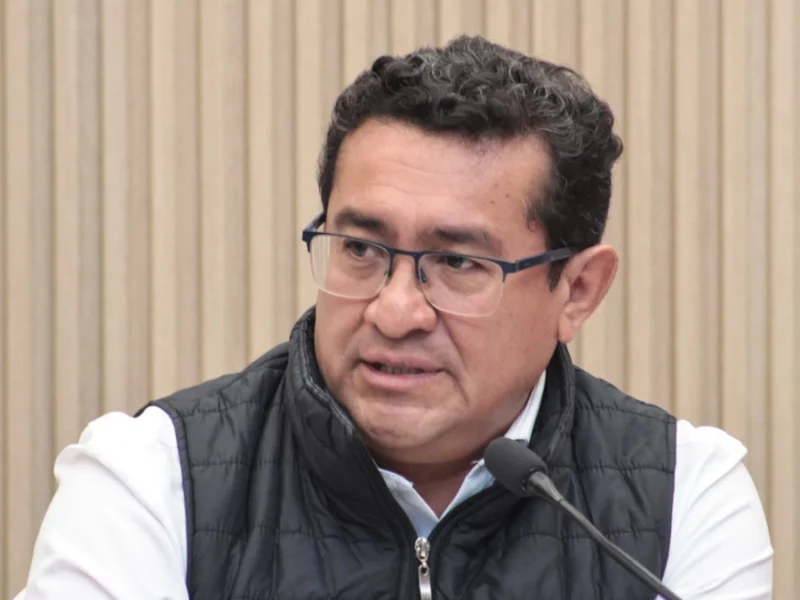 Pavel Gaspar acusa que el área jurídica del Congreso tiene atoradas varias iniciativas 