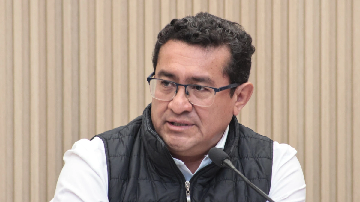 Pavel Gaspar acusa que el área jurídica del Congreso tiene atoradas varias iniciativas 