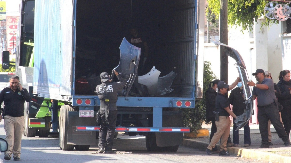 Incautan decenas de autopartes en la 46 Poniente 