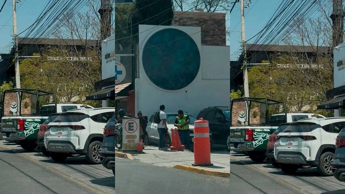 FOTOS: La invasión de las banquetas en Zavaleta y Camino Real