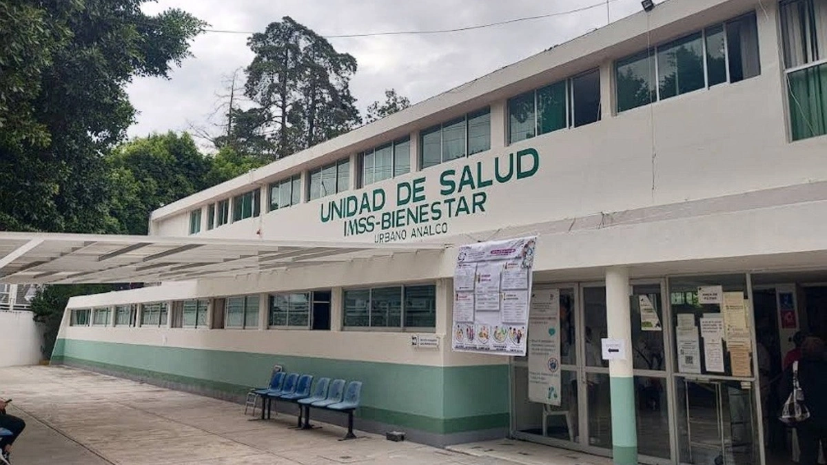 Causan daños en el Centro de Salud IMSS-Bienestar en Analco 