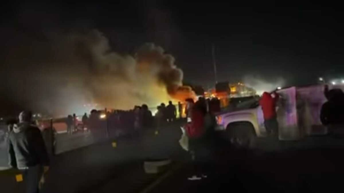 Erick desapareció por deudas; su familia lo sabia y bloqueó la Puebla-Orizaba