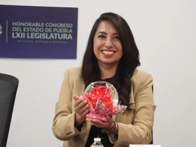 Se promociona desde el Congreso la producción de la rosa poblana y el turismo en la Exhacienda de Chautla