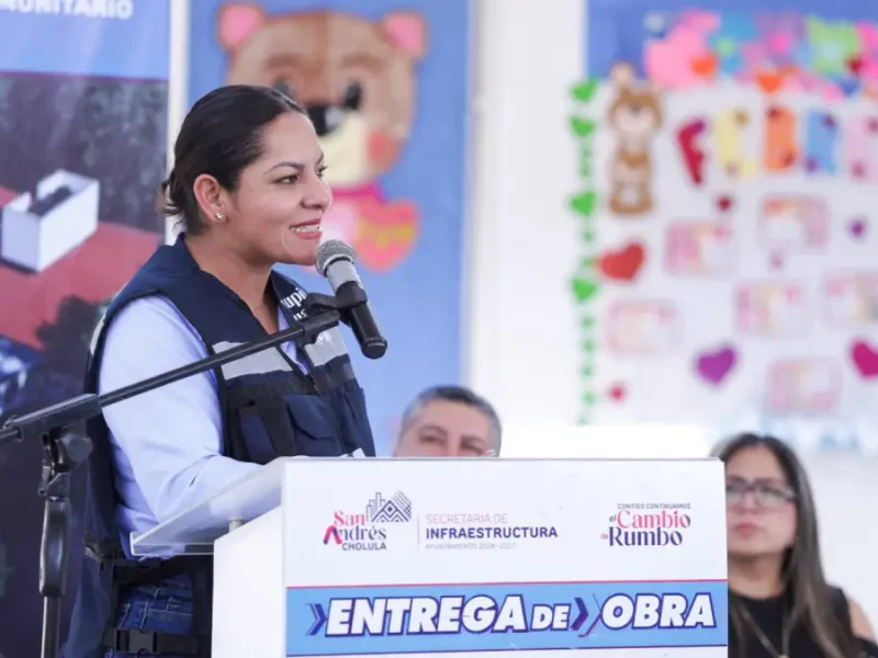 Entrega Lupita Cuautle obra en CAIC de Concepción La Cruz